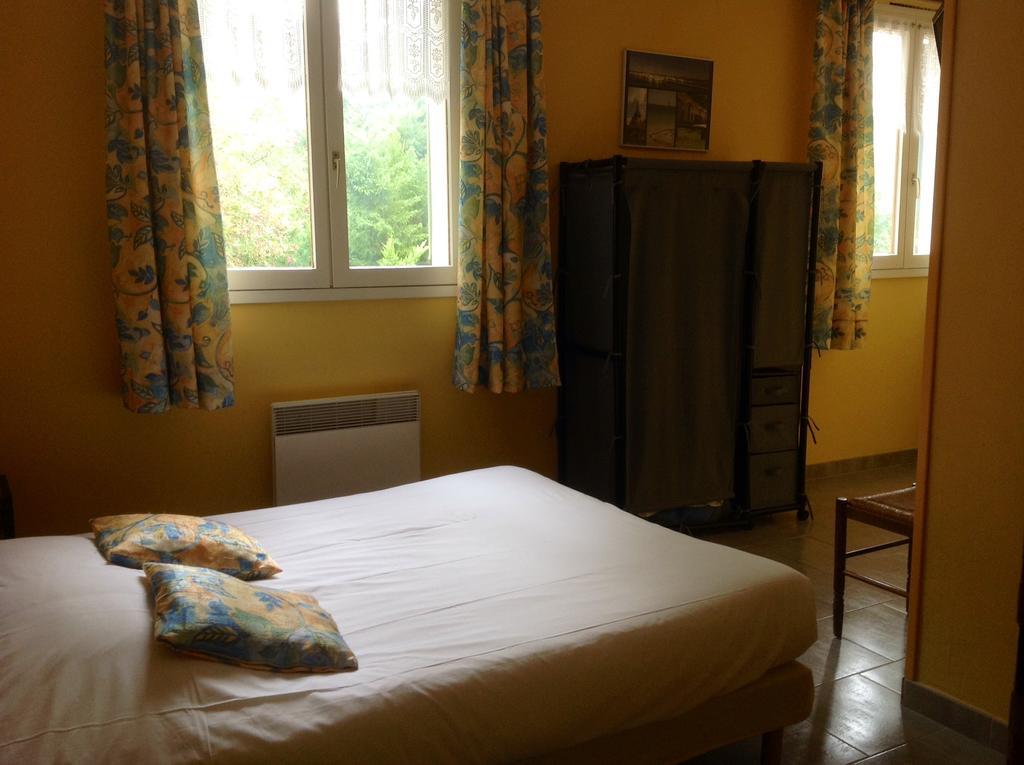 Logis Auberge De La Plaine La Rothiere Room photo