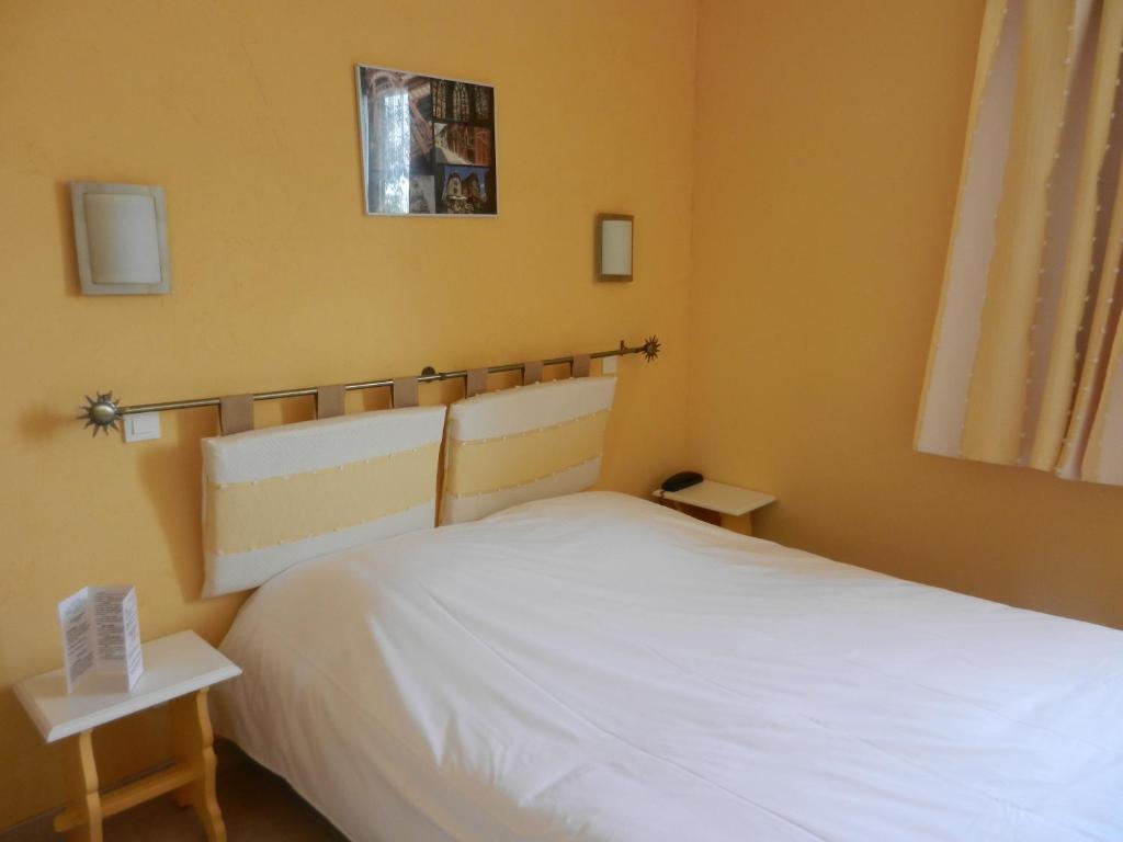 Logis Auberge De La Plaine La Rothiere Room photo