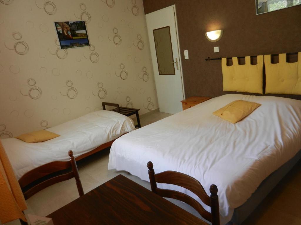 Logis Auberge De La Plaine La Rothiere Room photo